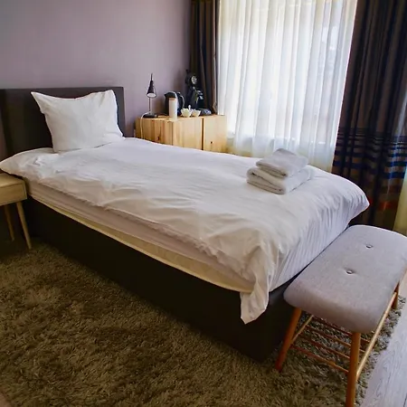 La Festa Bed & Breakfast